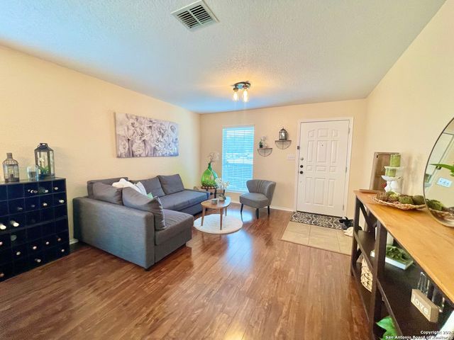 3611 Alonzo, Converse, TX 78109