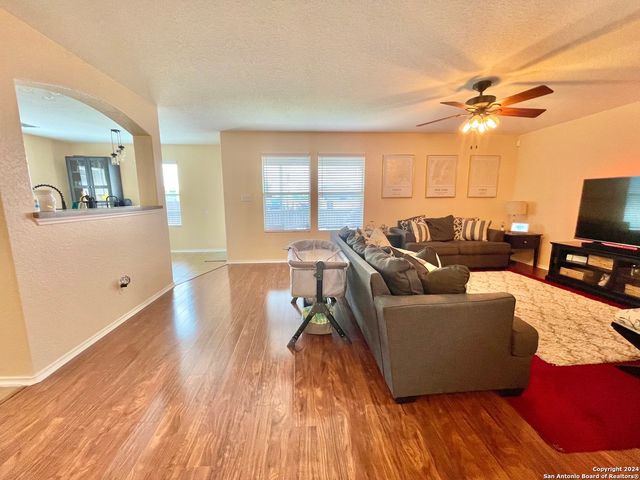 3611 Alonzo, Converse, TX 78109