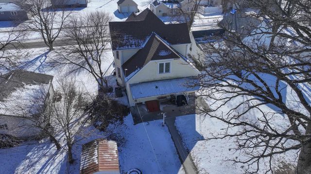 515 2nd Ave Avenue, Ackley, IA 50601