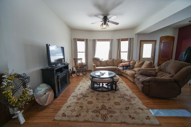 515 2nd Ave Avenue, Ackley, IA 50601