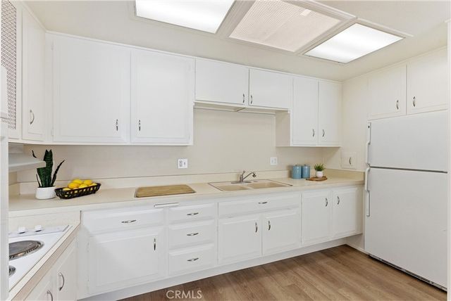 1220 Northwood M9-230D, Seal Beach, CA 90740