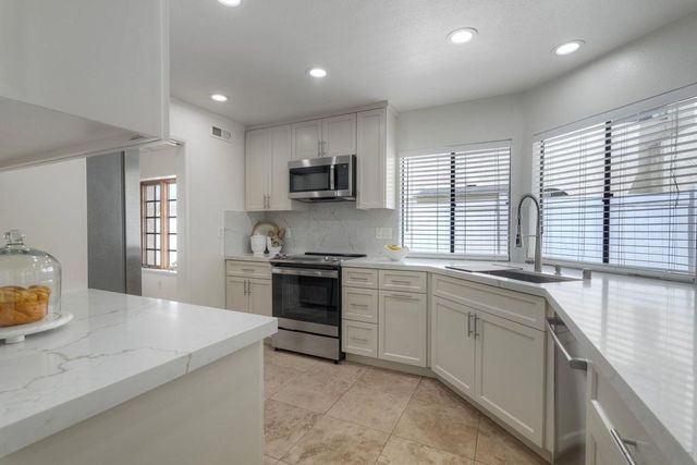 12521 CAMBERWELL COURT, San Diego, CA 92128