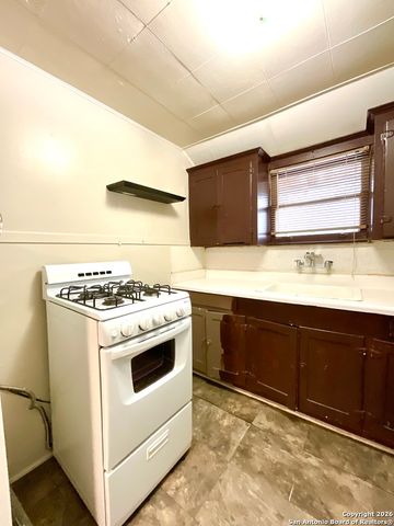 810 W Magnolia Ave Apt 3, San Antonio, TX 78212