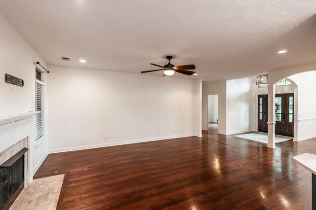 1012 Broughton Pl, Gallatin, TN 37066