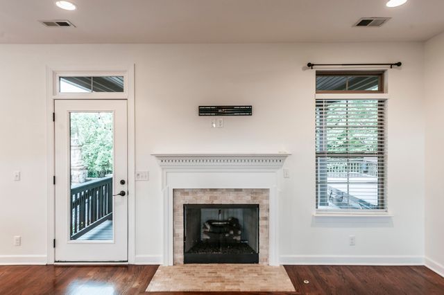 1012 Broughton Pl, Gallatin, TN 37066