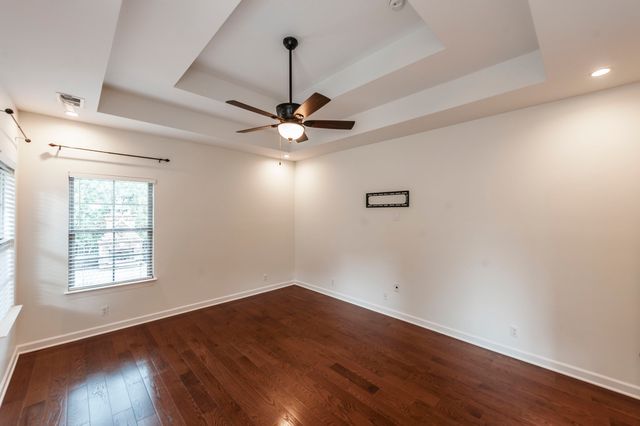 1012 Broughton Pl, Gallatin, TN 37066