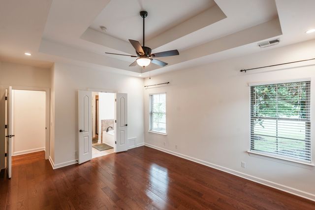 1012 Broughton Pl, Gallatin, TN 37066