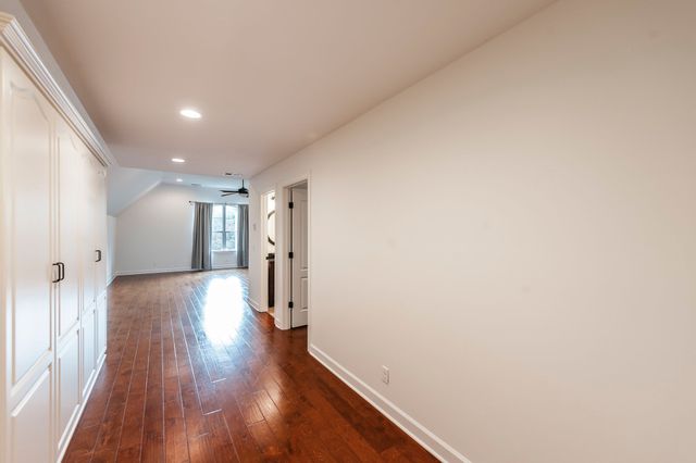 1012 Broughton Pl, Gallatin, TN 37066