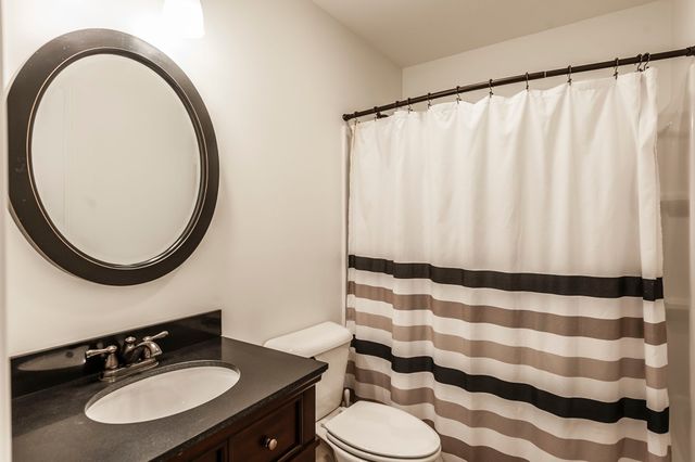 1012 Broughton Pl, Gallatin, TN 37066