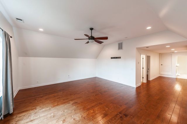 1012 Broughton Pl, Gallatin, TN 37066