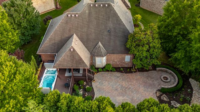 1012 Broughton Pl, Gallatin, TN 37066