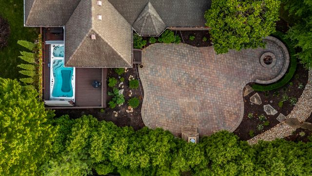 1012 Broughton Pl, Gallatin, TN 37066