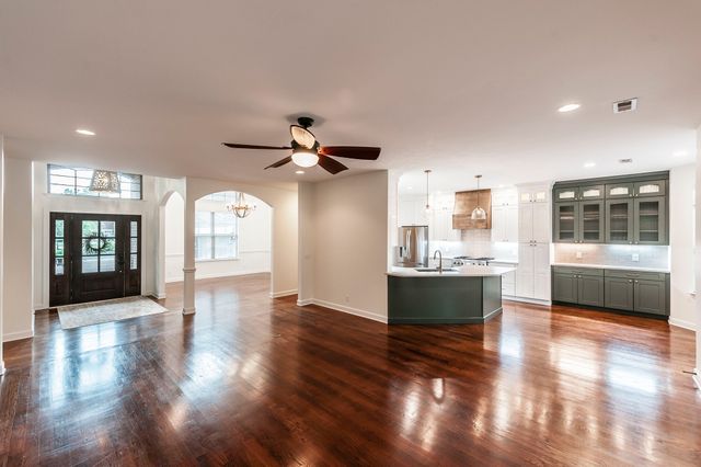 1012 Broughton Pl, Gallatin, TN 37066