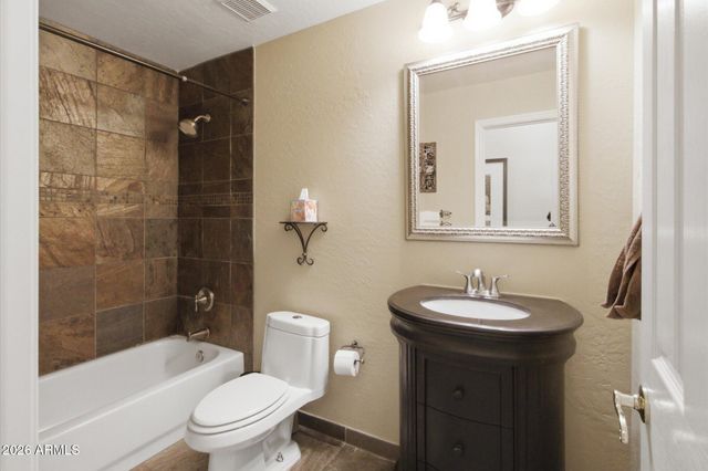 10649 E LE MARCHE Drive, Scottsdale, AZ 85255