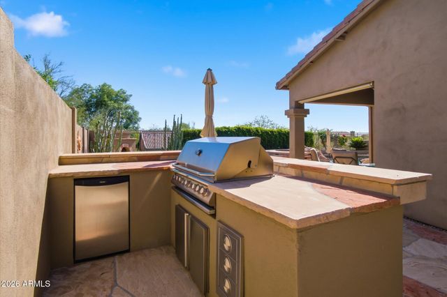 10649 E LE MARCHE Drive, Scottsdale, AZ 85255