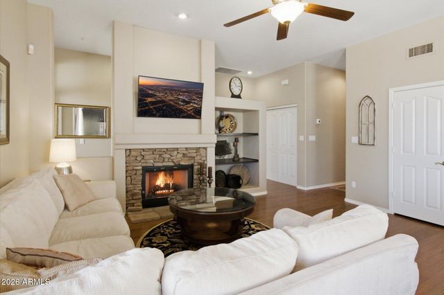 10649 E LE MARCHE Drive, Scottsdale, AZ 85255