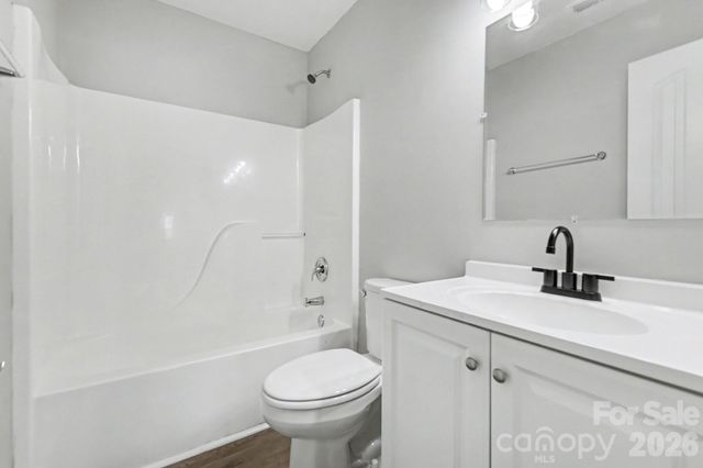 15331 Dehavilland Drive, Charlotte, NC 28278