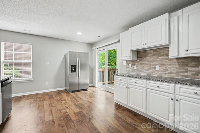 15331 Dehavilland Drive, Charlotte, NC 28278