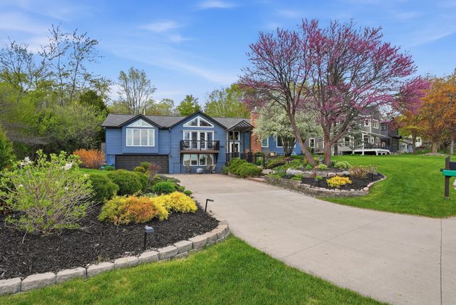 10920 32nd Avenue N, Plymouth, MN 55441