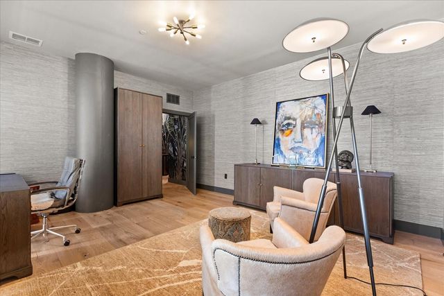 1 S EOLA DRIVE 2, Orlando, FL 32801