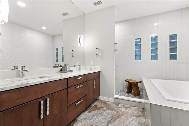 1 S EOLA DRIVE 2, Orlando, FL 32801