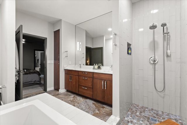 1 S EOLA DRIVE 2, Orlando, FL 32801