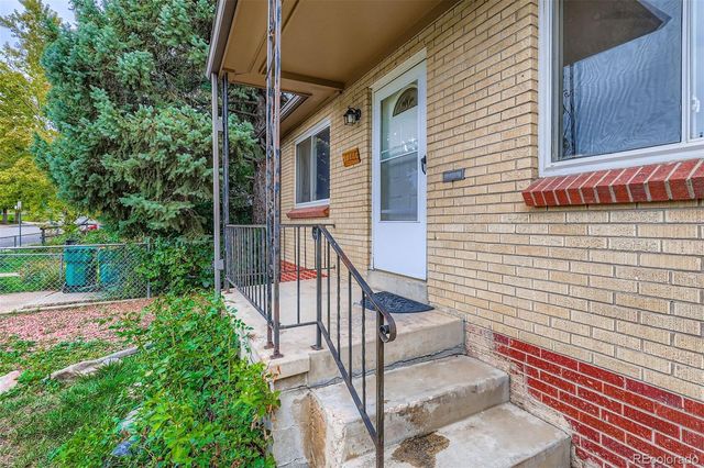 3348 S Emerson Street, Englewood, CO 80113