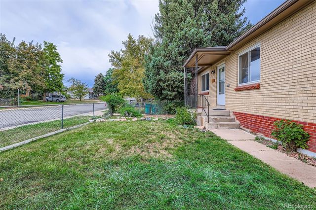 3348 S Emerson Street, Englewood, CO 80113