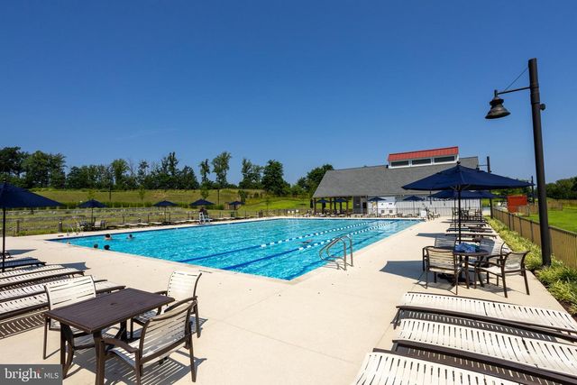 17137 BRANCHED OAK RD, Dumfries, VA 22026