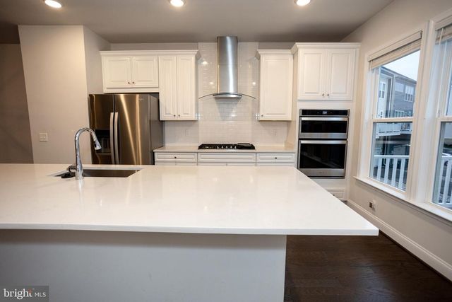 17137 BRANCHED OAK RD, Dumfries, VA 22026