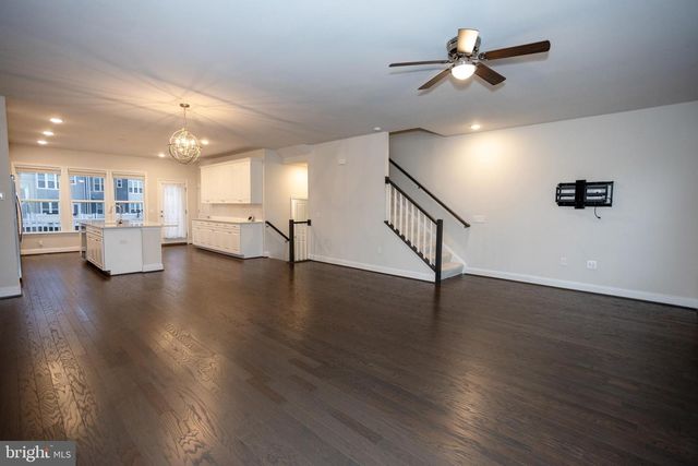 17137 BRANCHED OAK RD, Dumfries, VA 22026