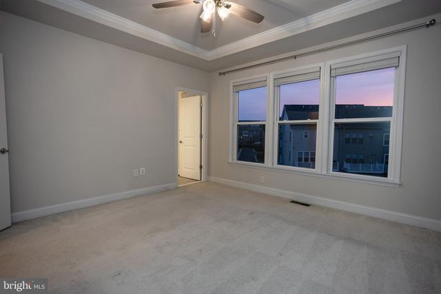 17137 BRANCHED OAK RD, Dumfries, VA 22026