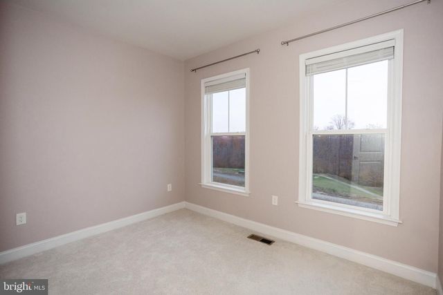 17137 BRANCHED OAK RD, Dumfries, VA 22026