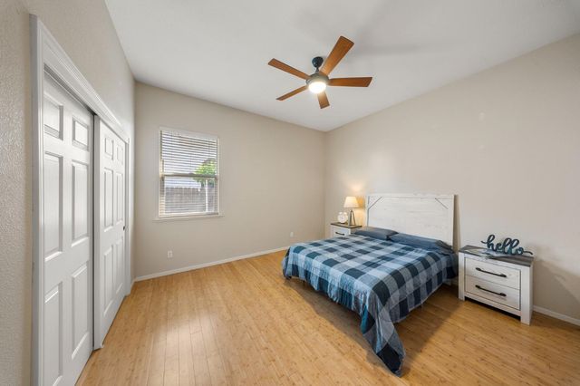 2100 Paramont Way, Modesto, CA 95355