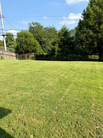 2550 Bonniebrook Drive, Maryland Heights, MO 63043
