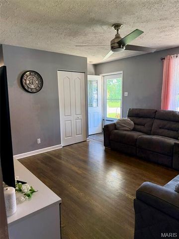 2550 Bonniebrook Drive, Maryland Heights, MO 63043