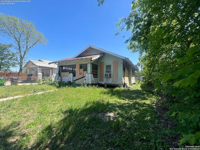1510 NOLAN ST, San Antonio, TX 78202