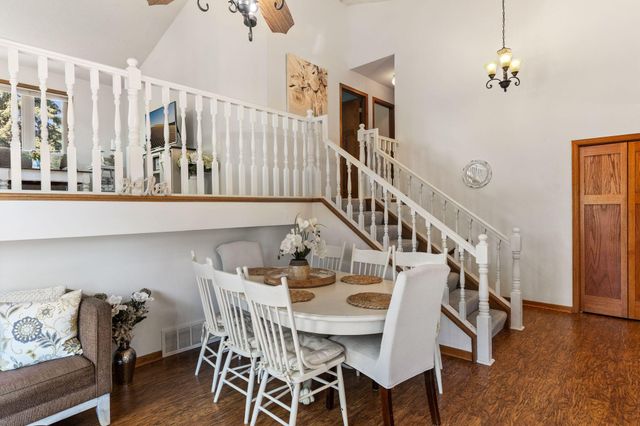 15000 Sunrise Lane, Burnsville, MN 55306
