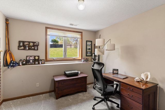 15000 Sunrise Lane, Burnsville, MN 55306