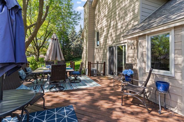 15000 Sunrise Lane, Burnsville, MN 55306