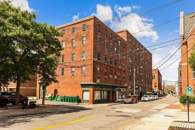 90 Fleet St Apt 5-2, Portsmouth, NH 03801