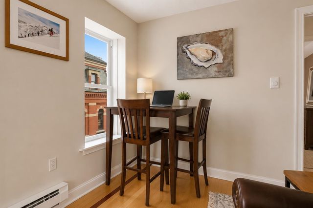 90 Fleet St Apt 5-2, Portsmouth, NH 03801