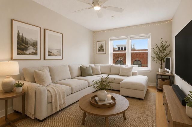 90 Fleet St Apt 5-2, Portsmouth, NH 03801