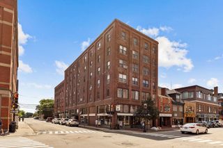 90 Fleet St Apt 5-2, Portsmouth, NH 03801
