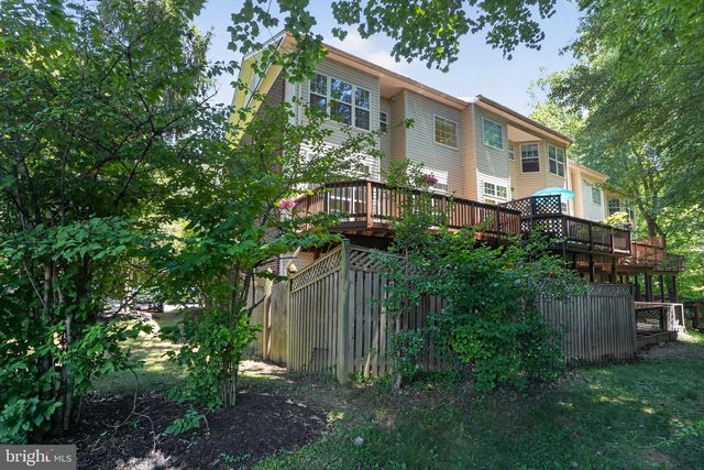 2011 ASHLEIGH WOODS CT, Rockville, MD 20851