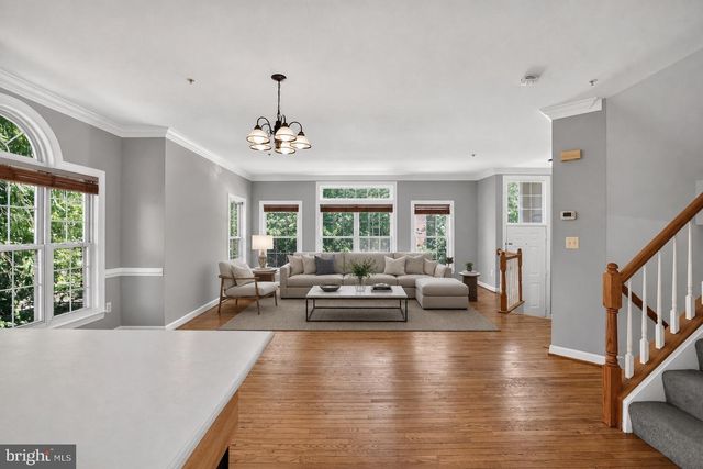 2011 ASHLEIGH WOODS CT, Rockville, MD 20851