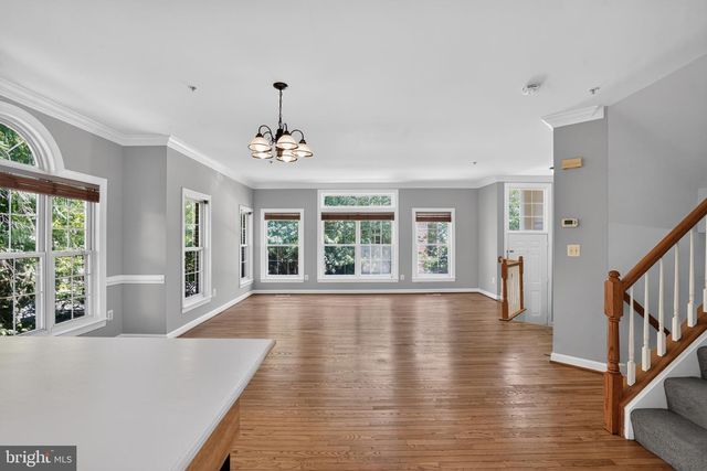 2011 ASHLEIGH WOODS CT, Rockville, MD 20851