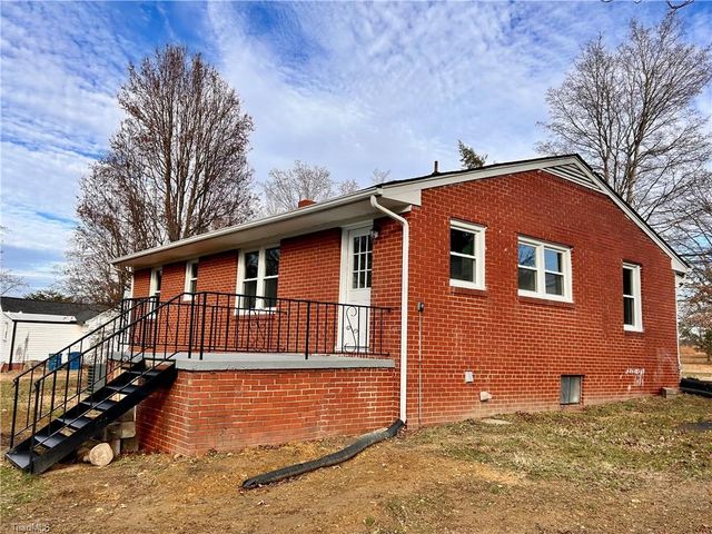 5026 Harvey Road, Jamestown, NC 27282