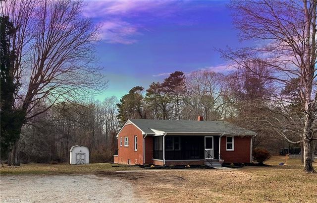 5026 Harvey Road, Jamestown, NC 27282