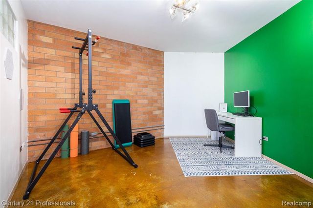 322 E Harrison Avenue 20, Royal Oak, MI 48067